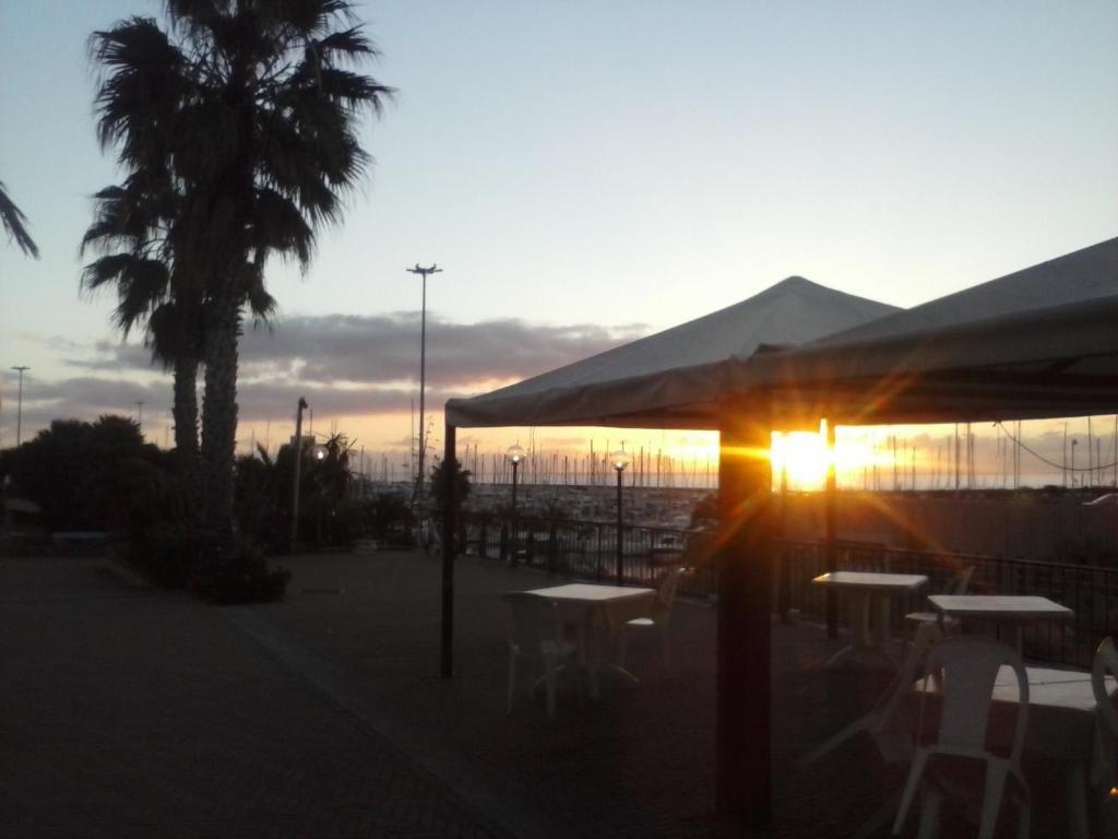 סנטו סטפנו אל מארה Albergo Ristorante Lucciola מראה חיצוני תמונה