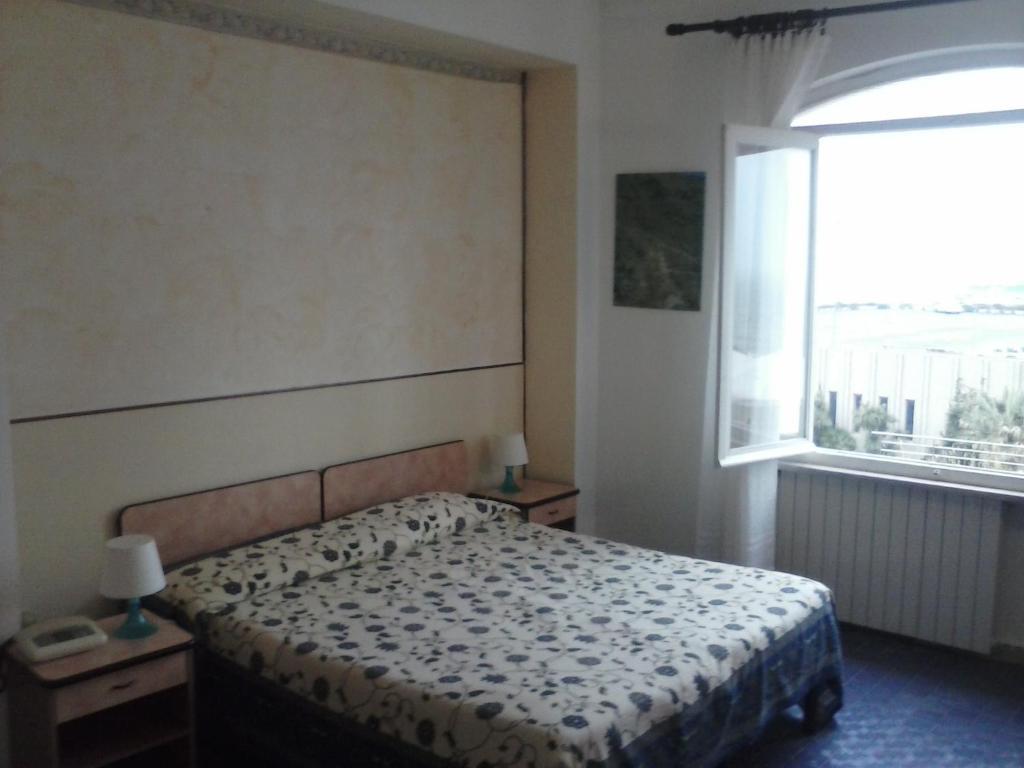 סנטו סטפנו אל מארה Albergo Ristorante Lucciola מראה חיצוני תמונה
