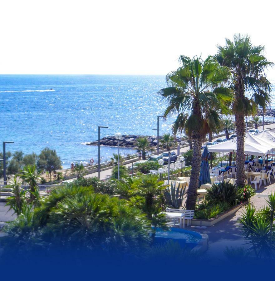 סנטו סטפנו אל מארה Albergo Ristorante Lucciola מראה חיצוני תמונה